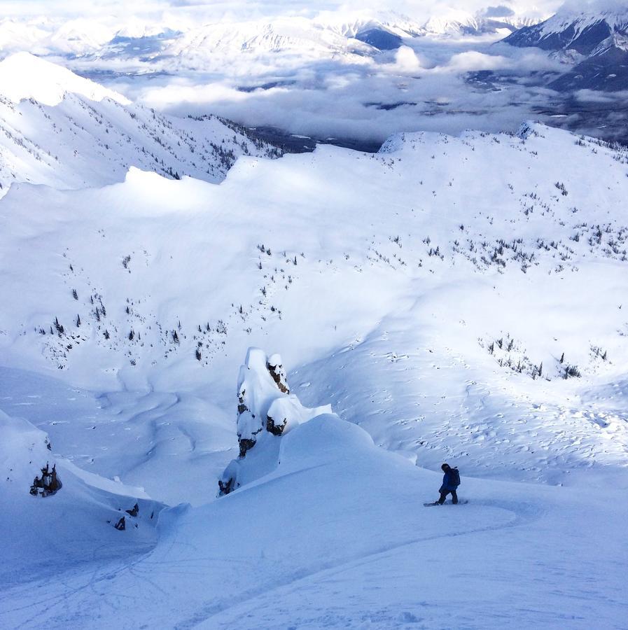 Whitewater Lodge Голдън Екстериор снимка