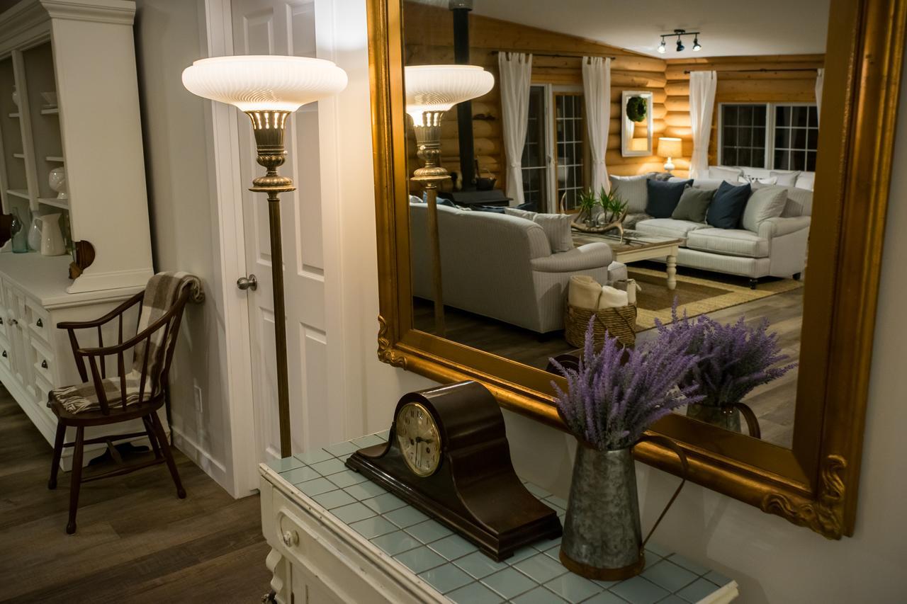 Whitewater Lodge Голдън Екстериор снимка